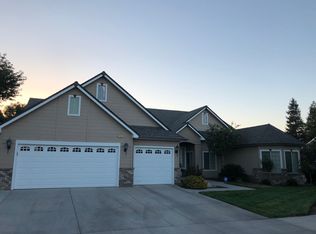 1947 N Halifax Ave, Clovis, CA
