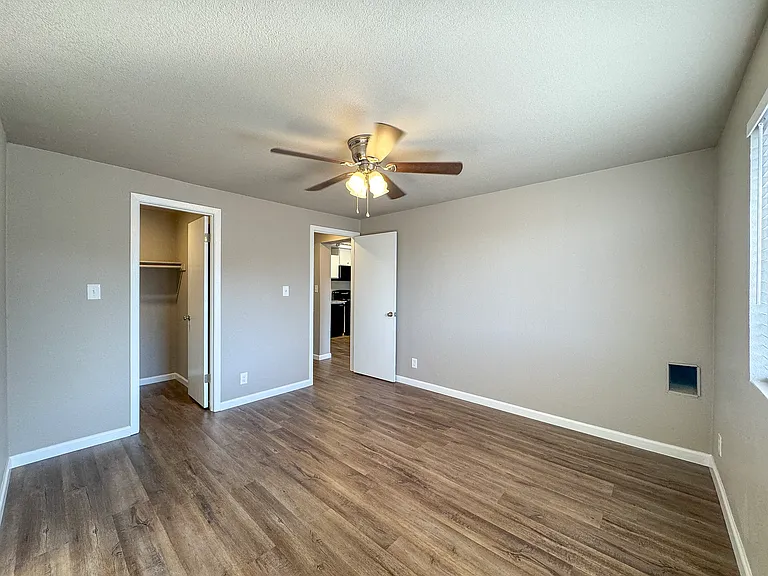 Autumn Chase Apartments — Photo 20