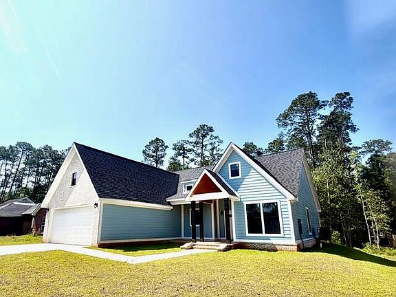 3rd image of 2313 Broadmoor Dr