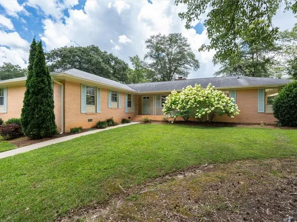 6312 Cornelia Dr, Douglasville, GA 30134