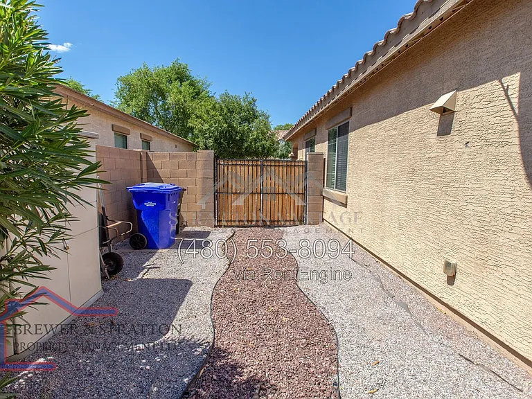3035 E Dublin St — Photo 38