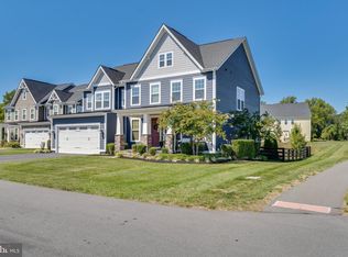23401 Lacebark Elm Ln, Aldie, VA 20105
