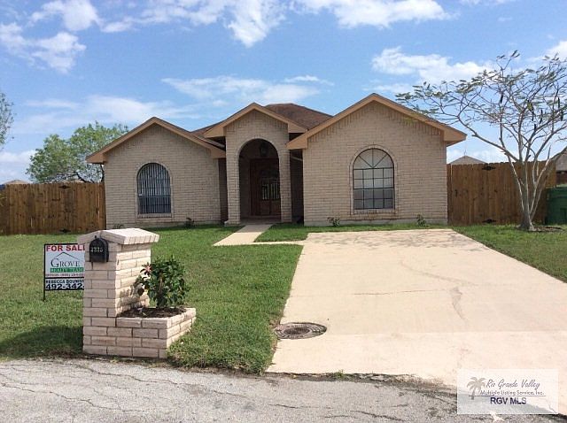 1st image of 3335 Mano Dr