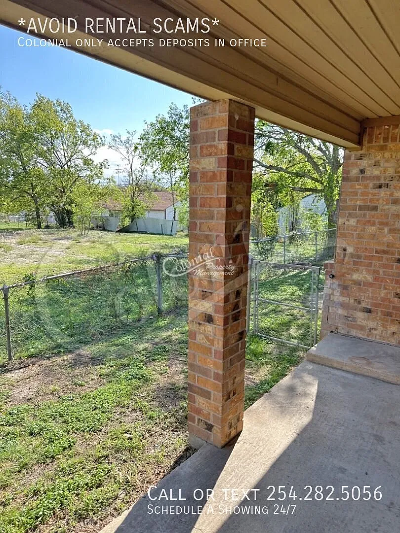 1 Bed/ 1 Bath on 730 Sutton — Photo 4