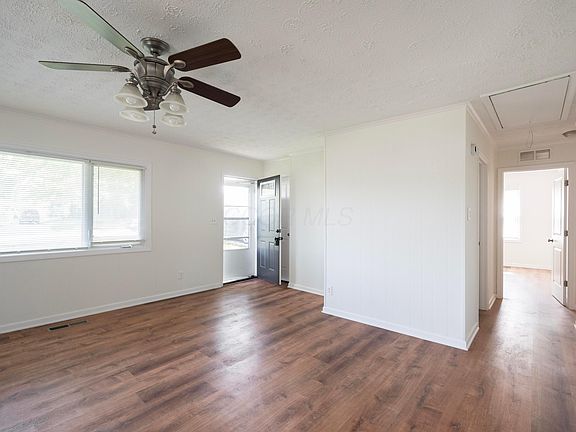 5th image of 2856 El Paso Dr
