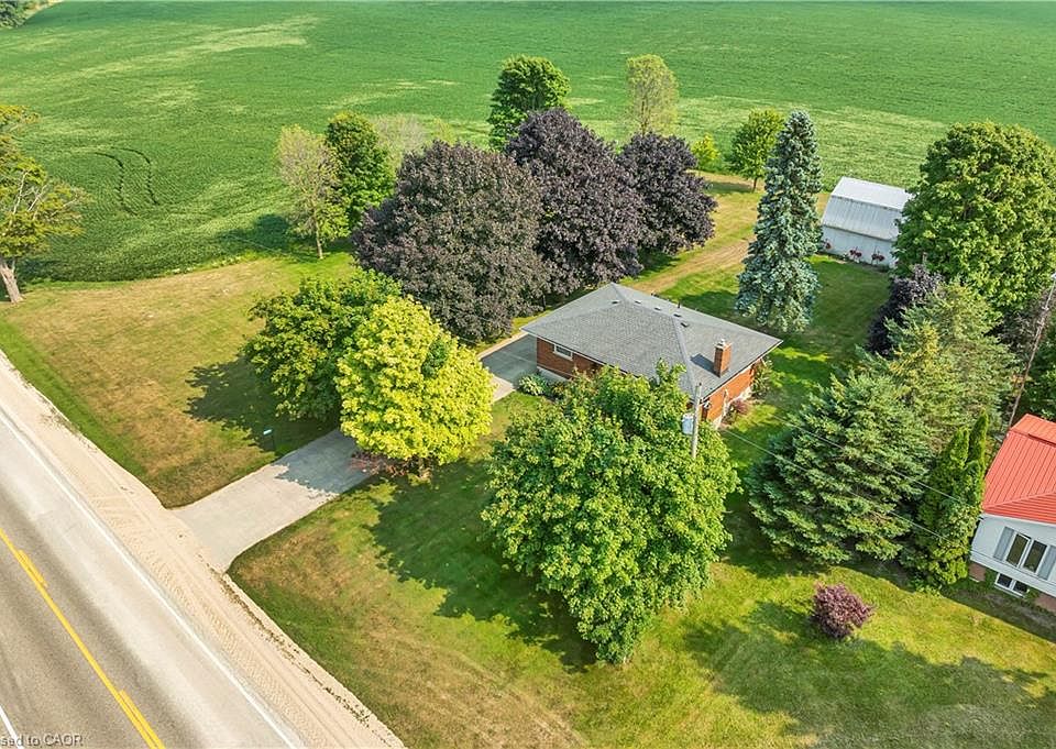 1st image of 5427 Perth Rd