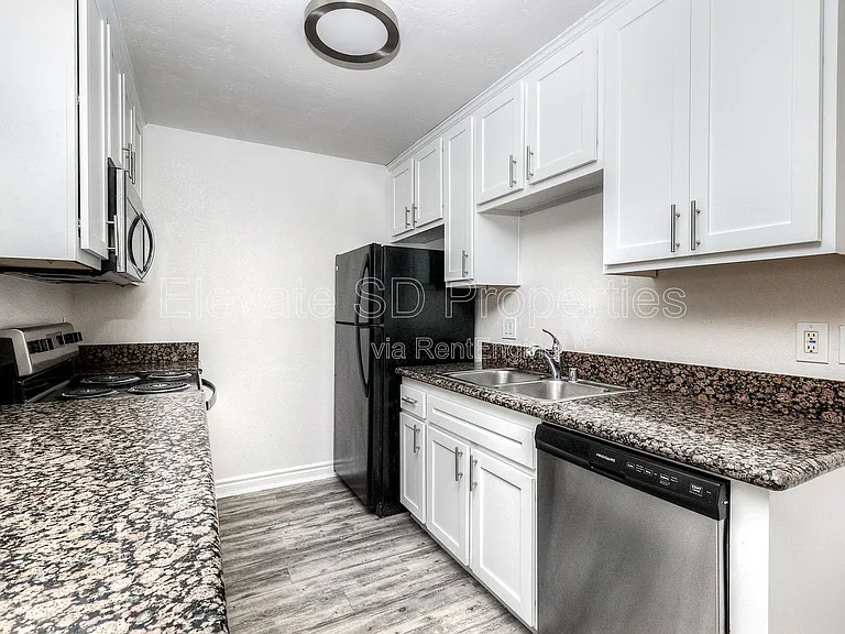 Playa Blanca Apartment Homes — Photo 17
