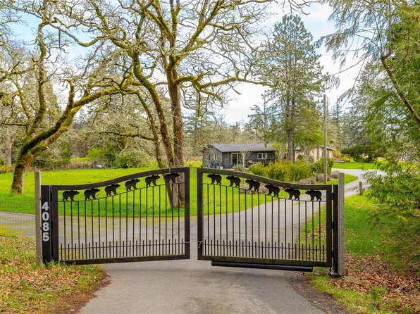 4085 Dupree Dr, Metchosin, BC V9C 3Z6