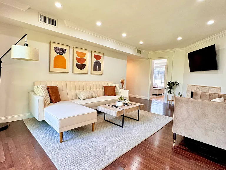 11730 Mayfield Ave #202B — Photo 11