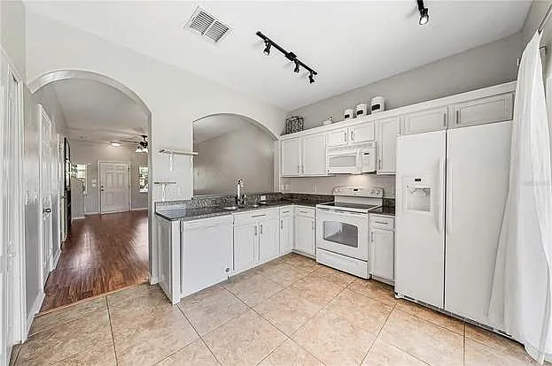 4060 Winding Vine Dr — Photo 154