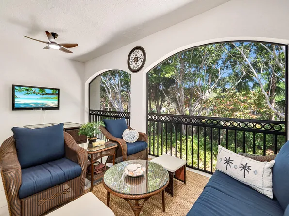 3945 Deer Crossing Ct APT 202, Naples, FL 34114