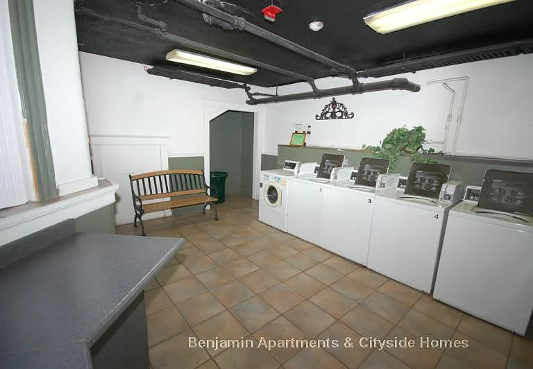 11 Barrows St #3 — Photo 9