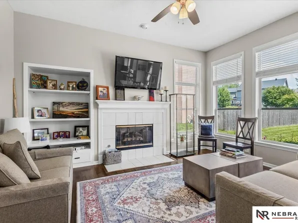 5923 S 175th Cir, Omaha, NE 68135