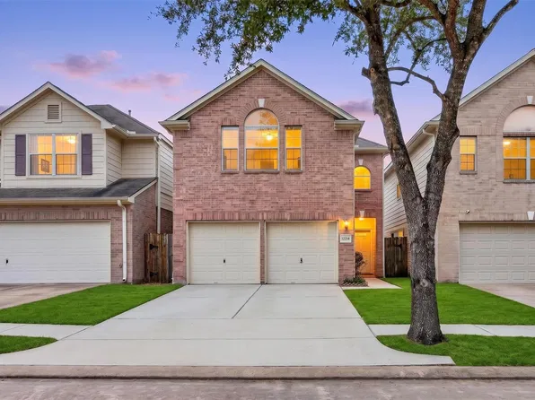 12214 N Palm Lake Dr, Houston, TX 77034