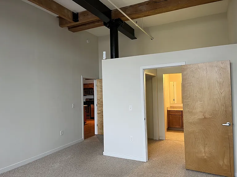 160 Fremont St #208 — Photo 3
