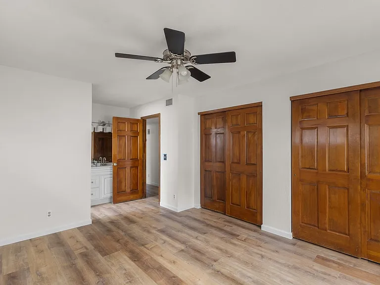 1143 N Ironwood Ct #N — Photo 16