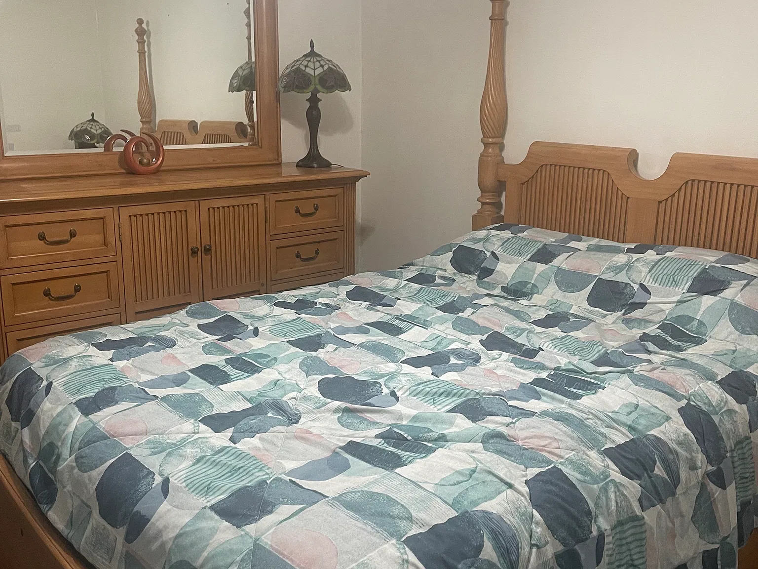 4 bed, 1396 sqft, $900 — Photo 2