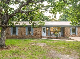 6086 Robin Rd, Crestview, FL 32539