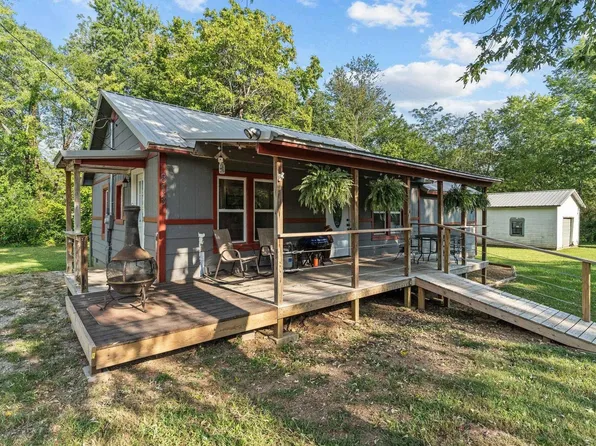 813 Gray St, Mountain Home, AR 72653