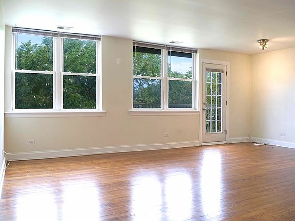 2nd image of 2501 W Touhy Ave APT 301