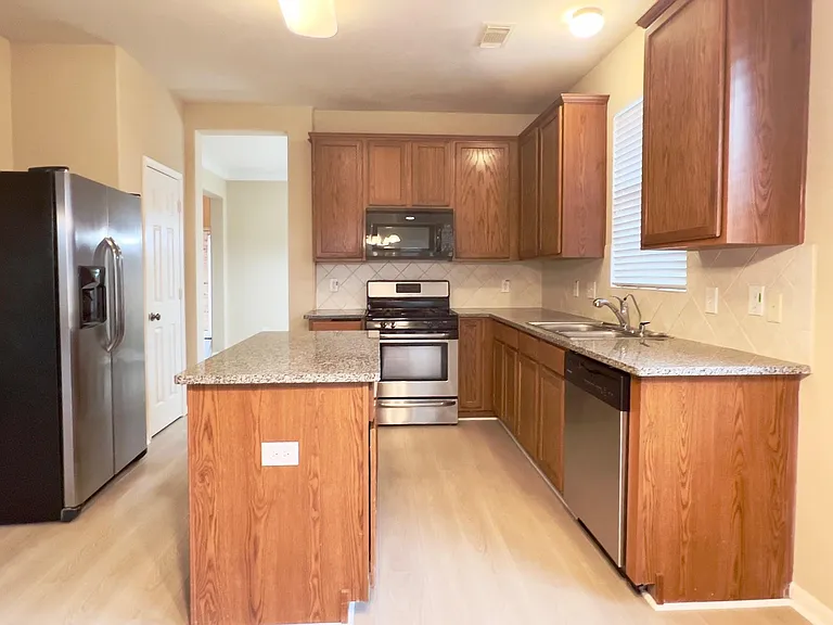 719 Pickett Hill Ln — Photo 15