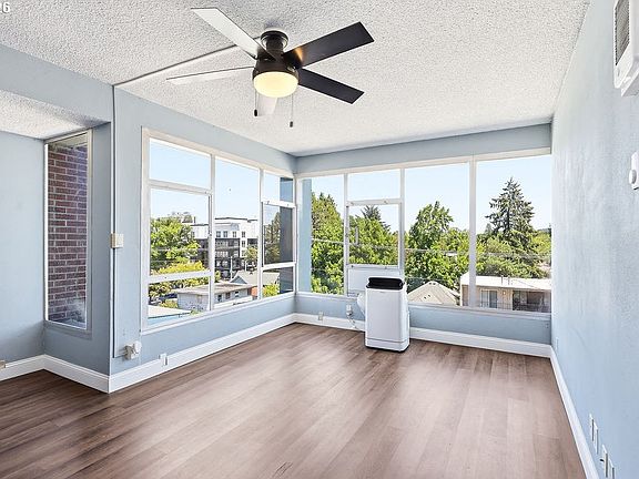 2nd image of 1313 Lincoln St APT 503
