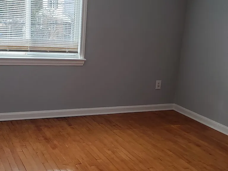 5651 Fenwick Dr — Photo 15