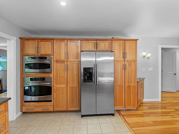 4th image of 7482 Pirates Cove Ct SE