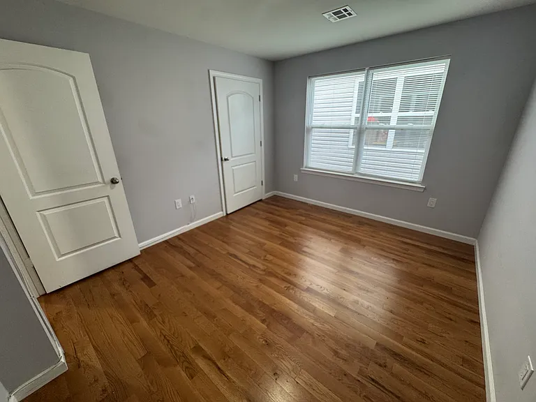 301 N 13th St #2 — Photo 17