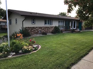 1200 23rd St SE, Mandan, ND 58554