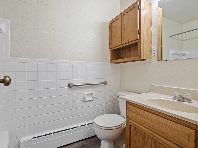 1457 Burke Ave NE — Photo 30