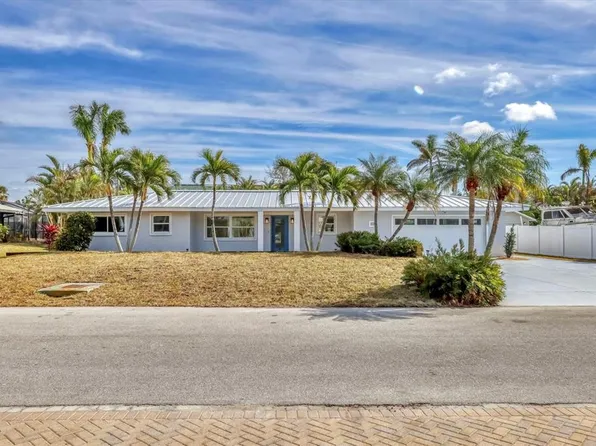 6429 Hollywood Blvd, Sarasota, FL 34231