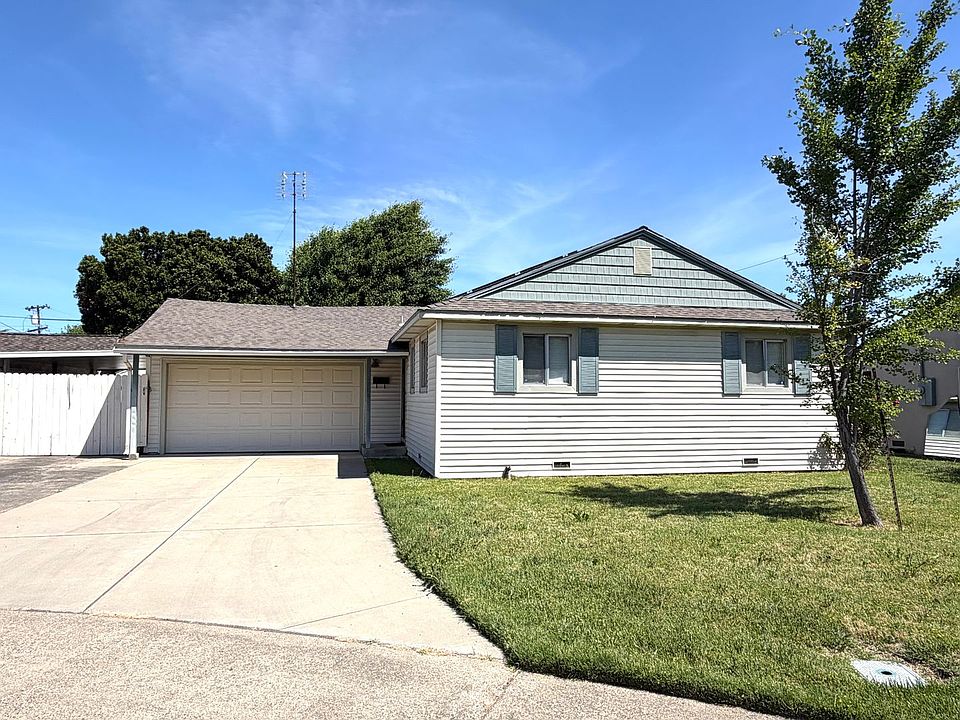 1st image of 1704 Castle Ct