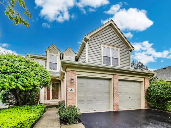 4 Gloucester Ct, Lincolnshire, IL 60069