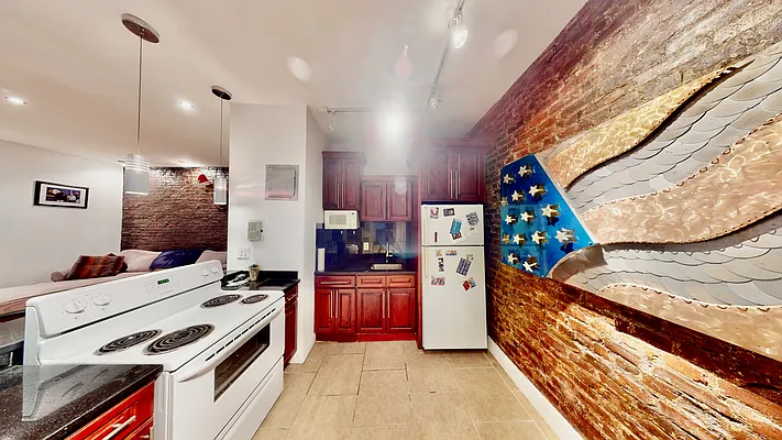 Rented by Compass | media 13