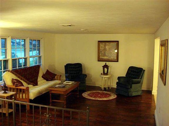 Living room 14x17