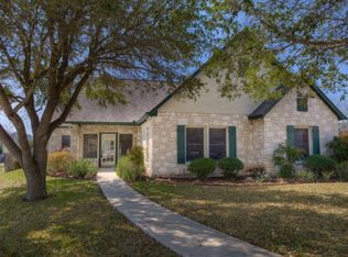 209 Canyon Creek Ln, Kerrville, TX 78028