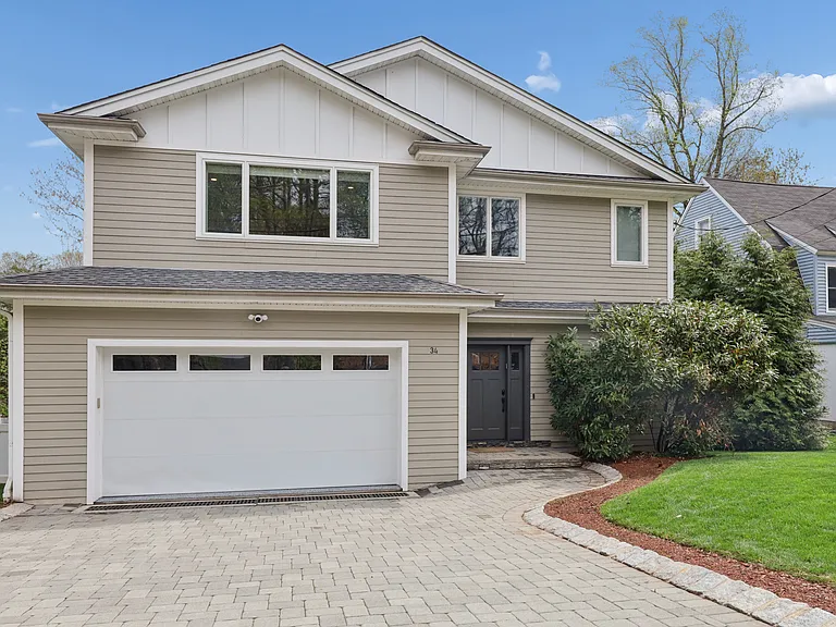 34 Merrifield Way — Photo 1