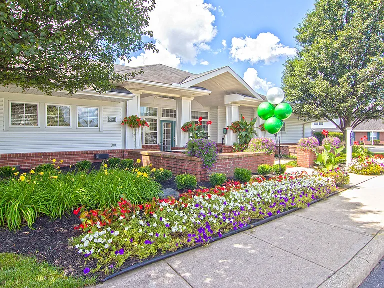 Albany Commons — Photo 31