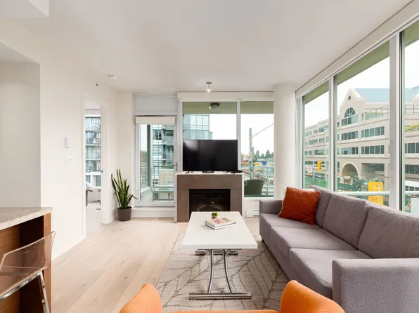 2528 Maple St #305, Vancouver, BC V6J 0B5