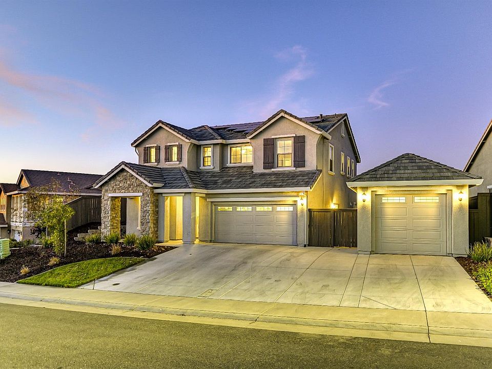 1st image of 813 Baronial Ln
