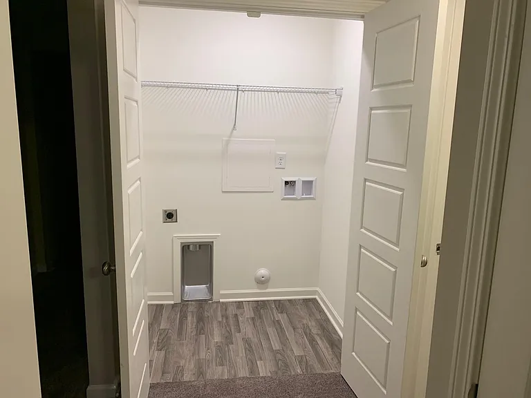 6260 Townley Way — Photo 14