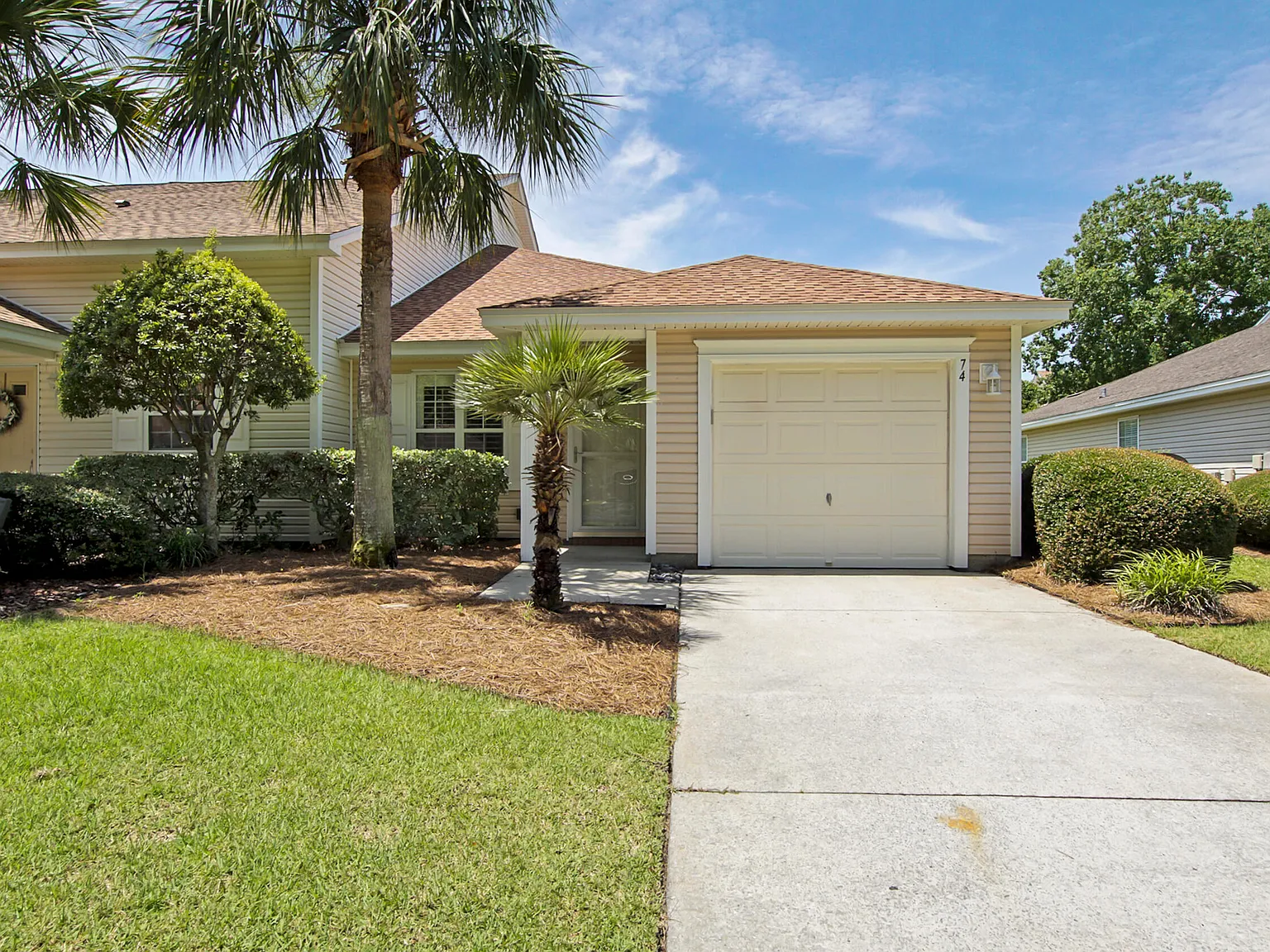 2 bed, 1128 sqft, $2,100 — Photo 1