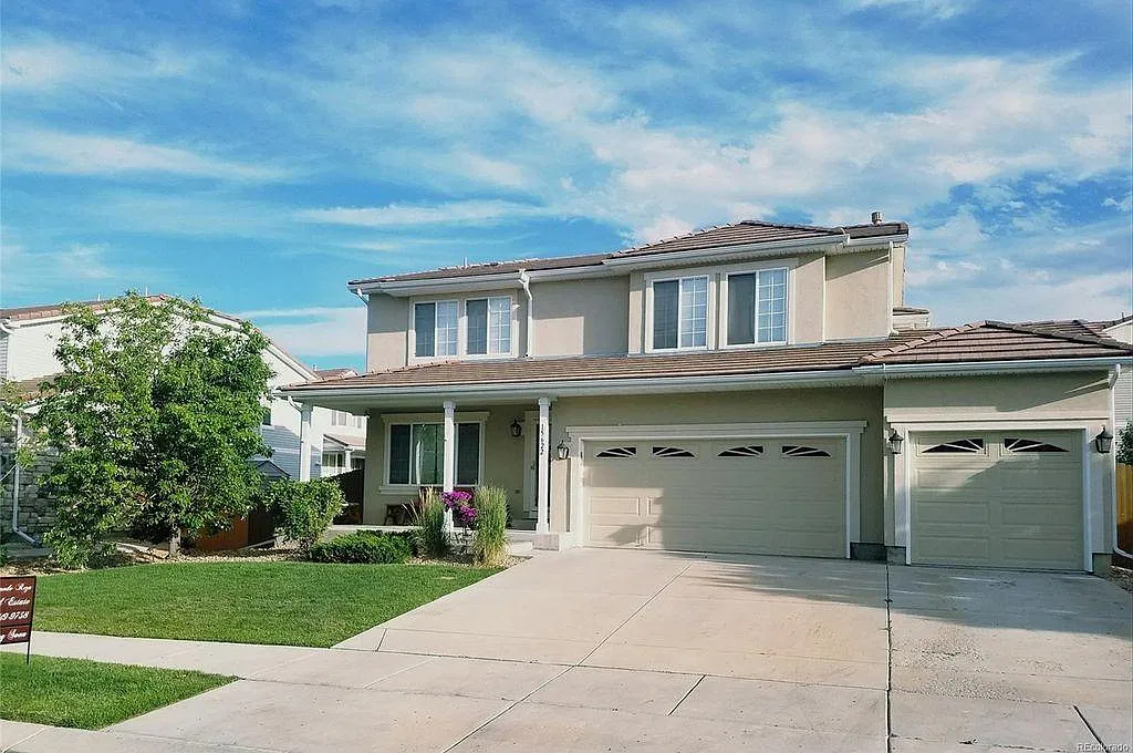 6 bed, 3840 sqft, $3,750 — Photo 1
