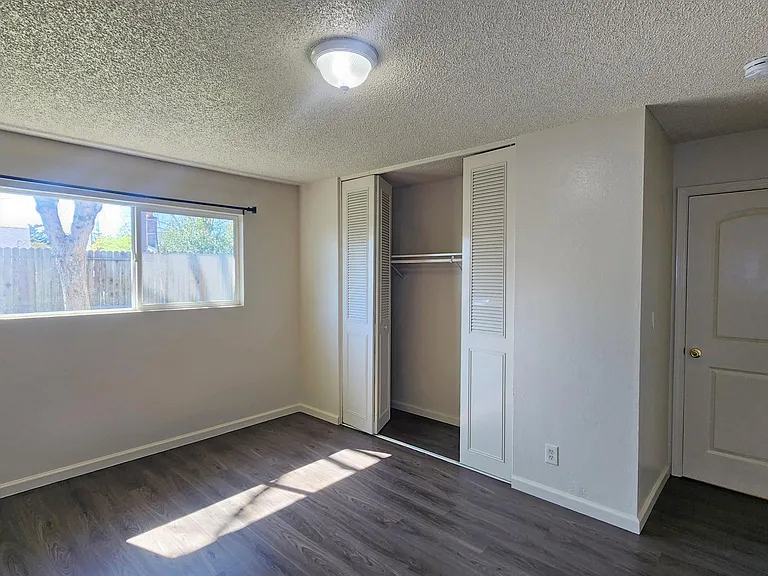 6013 Brett Dr — Photo 21