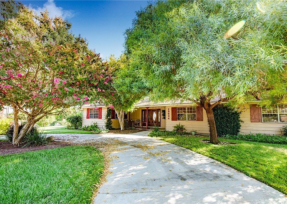 1st image of 15634 Palomino Dr