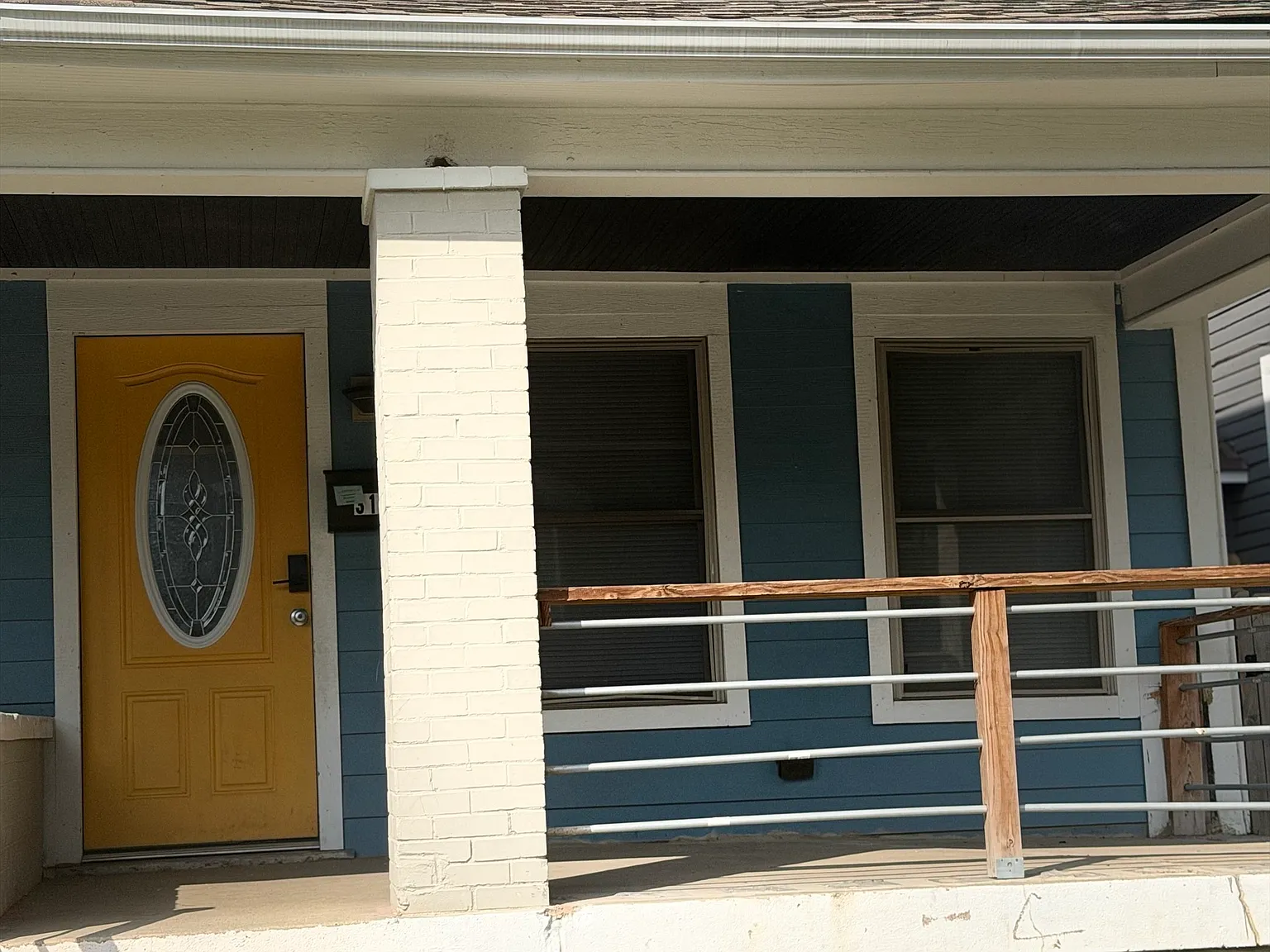 4 bed, 1.5 bath, 1466 sqft, $3,800 — Photo 3