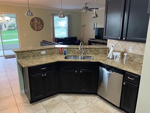 2nd image of 1327 Scarlet Oak Loop