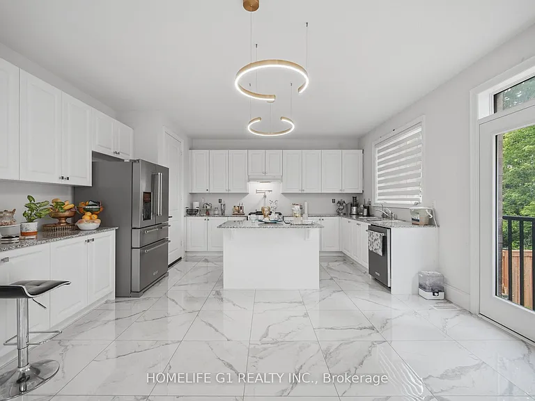 16 Coldwell Bay Cir — Photo 8