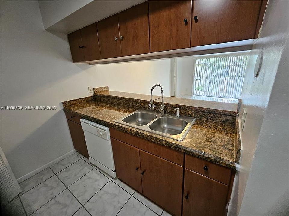 1st image of 11582 NW 44th St